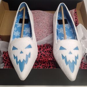 BNIB Strange Cvlt Snow White flats sz 9
